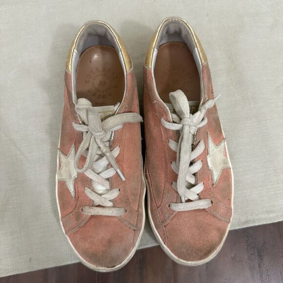 GOLDEN GOOSE Superstar Kids Low Top Sneakers in Peach / Gold Heel Tab - Picture 2 of 10